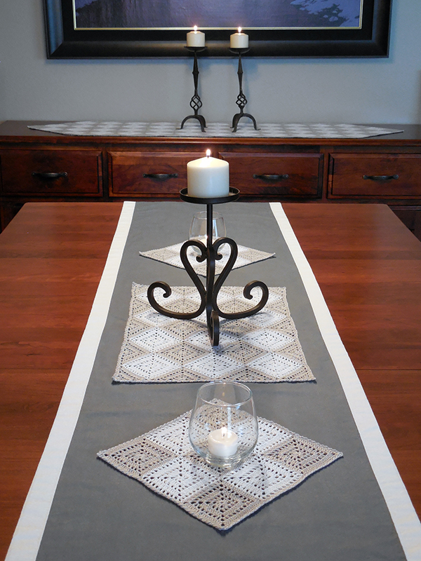 thread crochet table setting with diamond pattern
