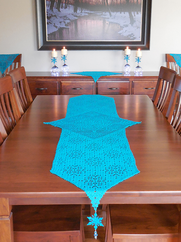 crochet snowflake table set