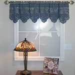 filet crochet valance with floral design