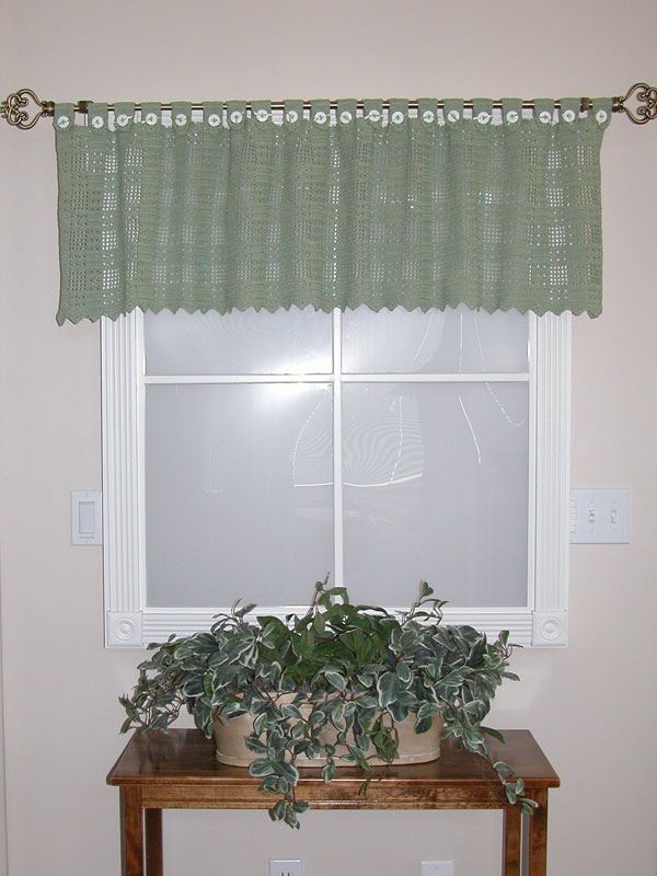 filet crochet valance with gingham pattern