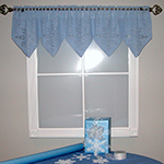 thread crochet valance with snowflake design